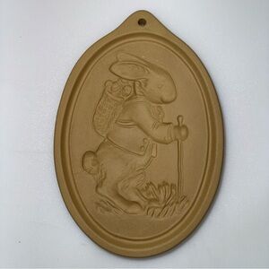 Vintage BROWN BAG Shortbread COOKIE MOLD ART EASTER BUNNY RABBIT Hiking 1980’s